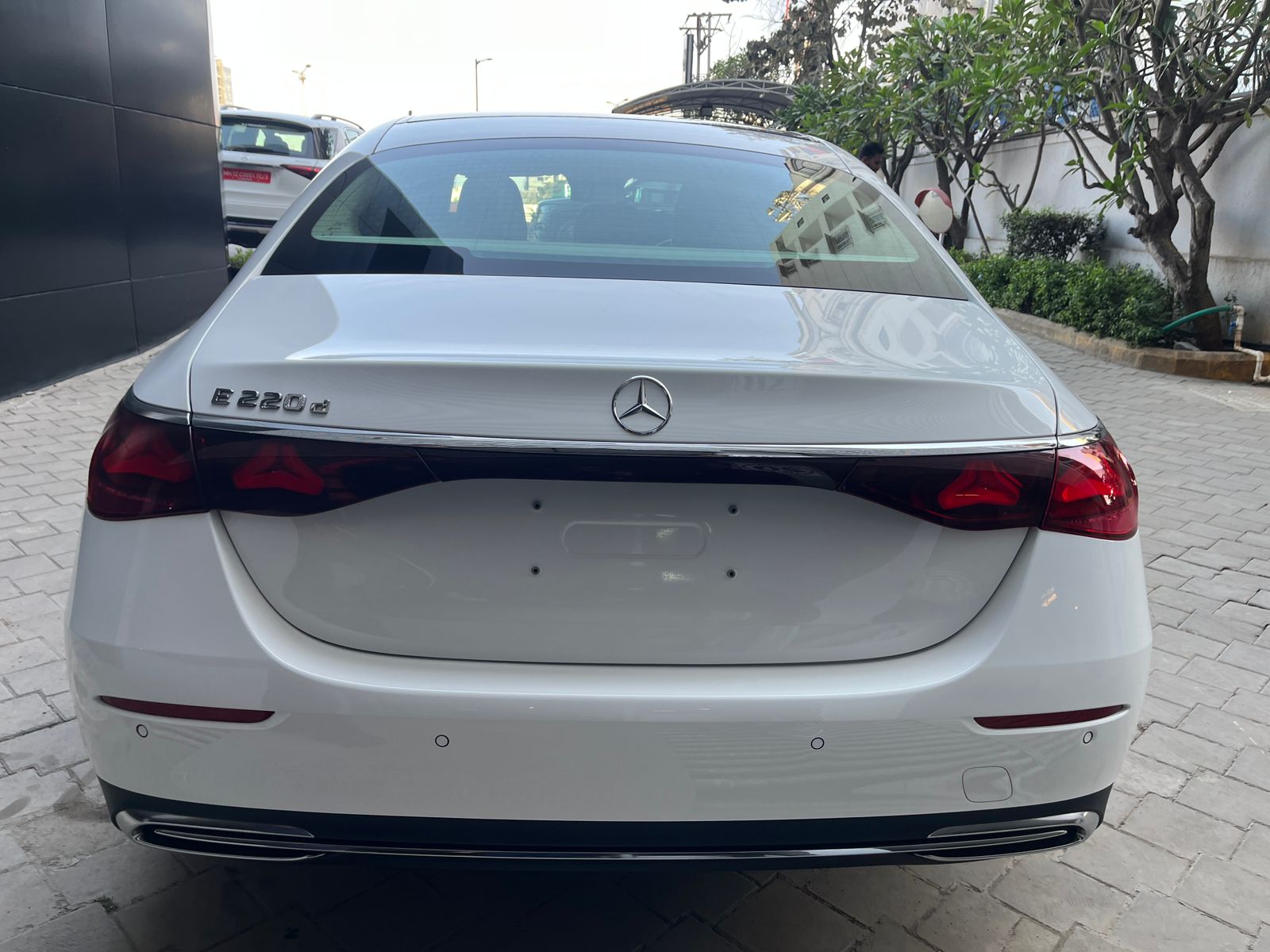 Mercedes E-Class — Best Mercedes E-class rental Jaipur, Mercedes E-class wedding car rental Jaipur, Mercedes E-class rental Jaipur