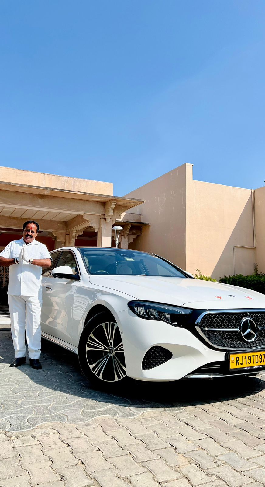 Mercedes E-Class — Mercedes E-class rental Jaipur, Best Mercedes E-class rental Jaipur, Mercedes E-class wedding car rental Jaipur